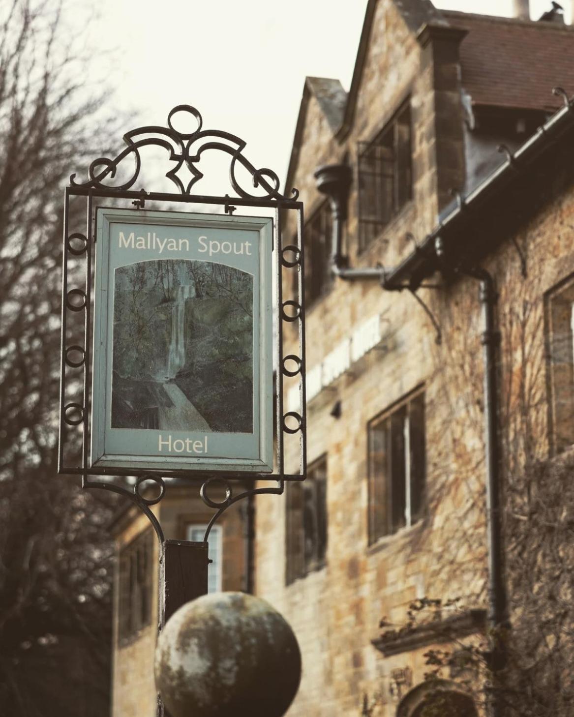 Mallyan Spout Hotel Goathland Kültér fotó