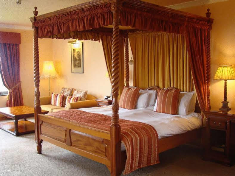 Mallyan Spout Hotel Goathland Kültér fotó