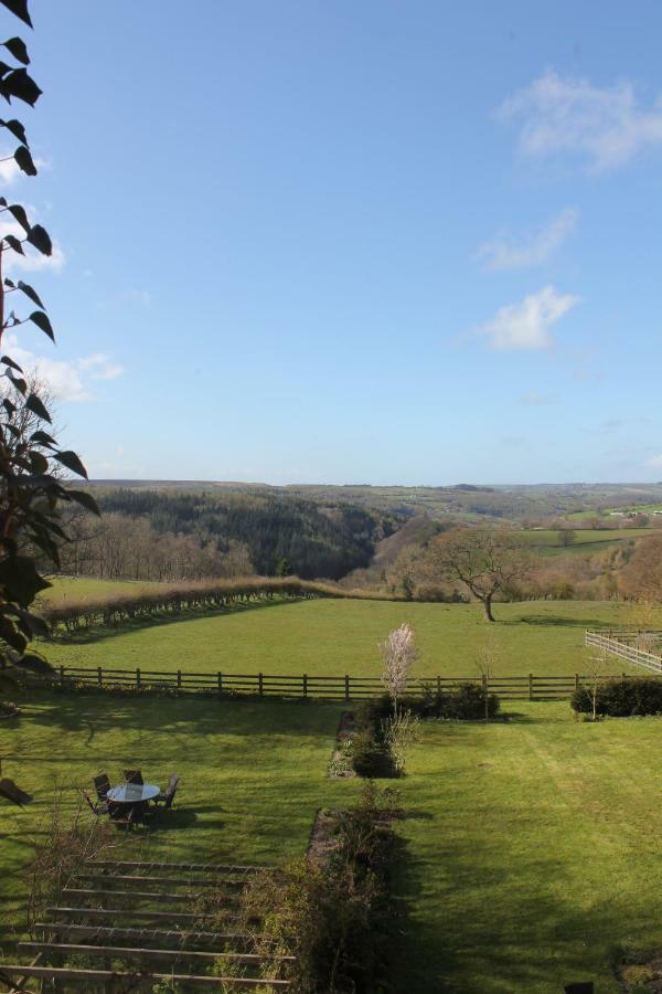 Mallyan Spout Hotel Goathland Kültér fotó